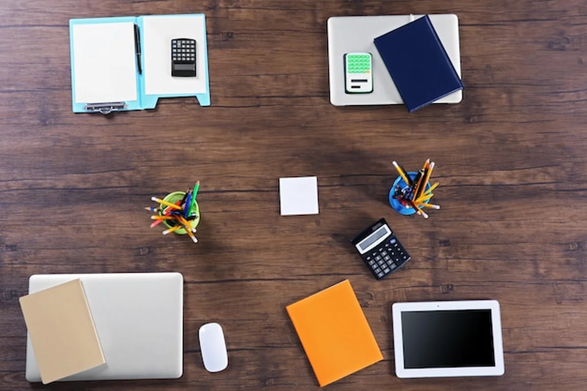 Stół biurowy do spotkań z widoku z góry